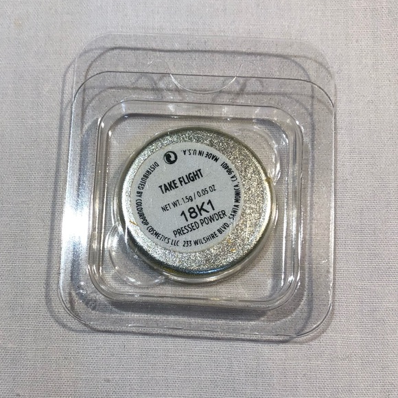 ColourPop Pressed Powder Single Eyeshadow!
Shade: Take Flight. - Picture 8 of 9